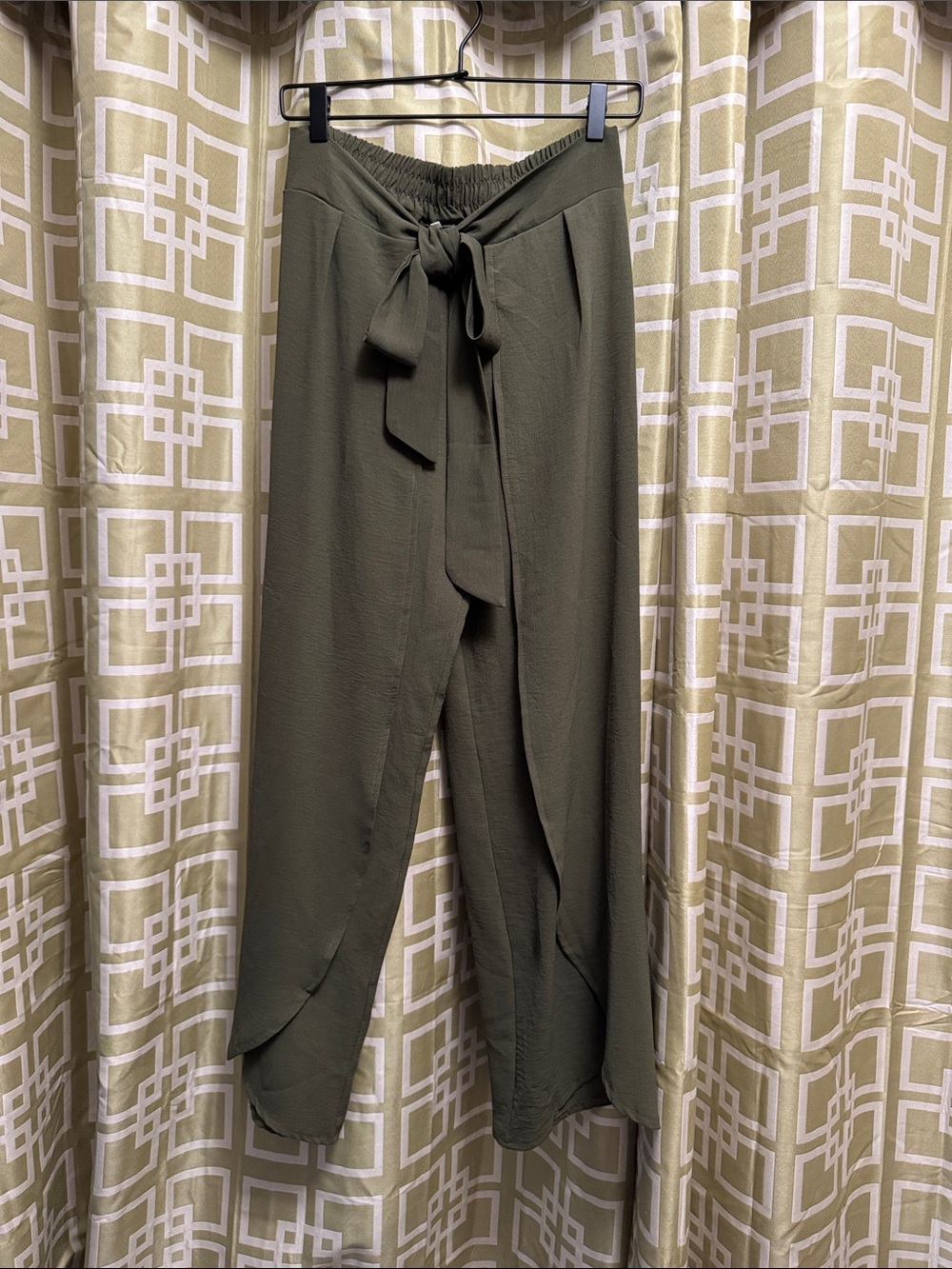 Women's Olive Tie-Waist Draped Pants